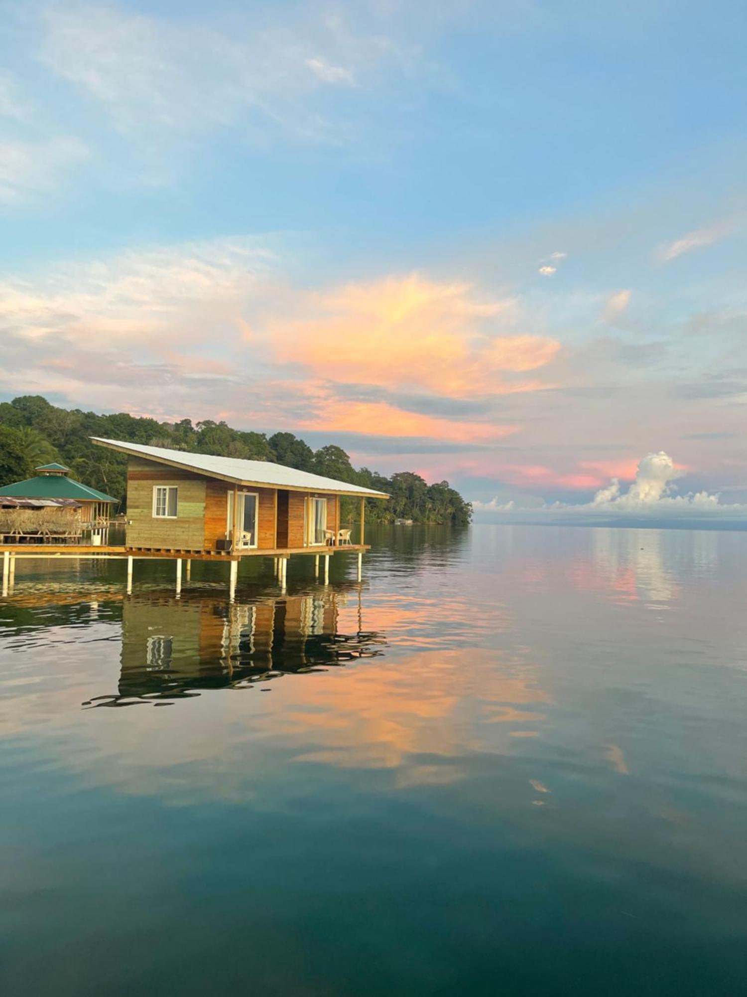 Hotel Ponci'S Gate To Gaia Holistic Center Bocas del Toro Exterior foto