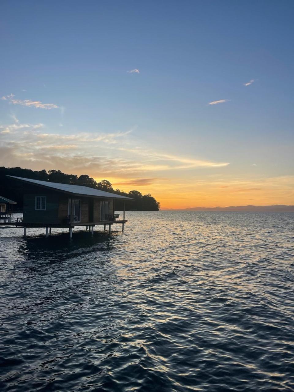 Hotel Ponci'S Gate To Gaia Holistic Center Bocas del Toro Exterior foto